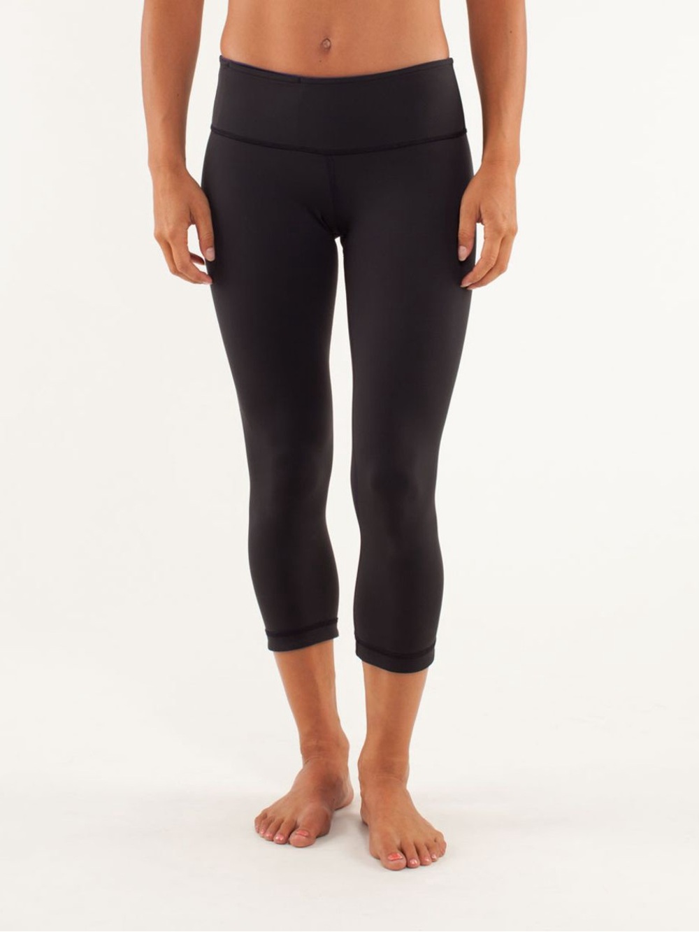 Lululemon Wunder Under Crop *Reversible Black and Purple Leggings Size 2